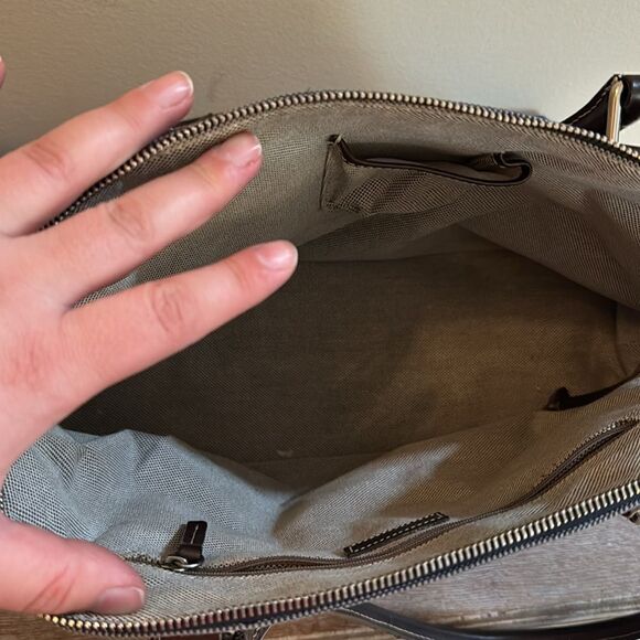 Dooney & Bourke Signature D & B Blue/Brown Canvas Zip Around Handbag w/Dust Bag - Picture 5 of 8